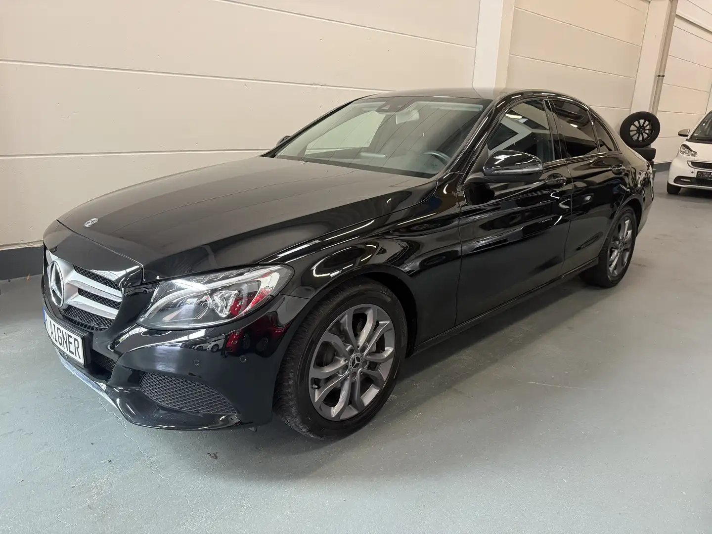 Mercedes-Benz C 180 CGI Avantgarde Navi*LED*PDC*Totwinkel*Tempomat Schwarz - 1