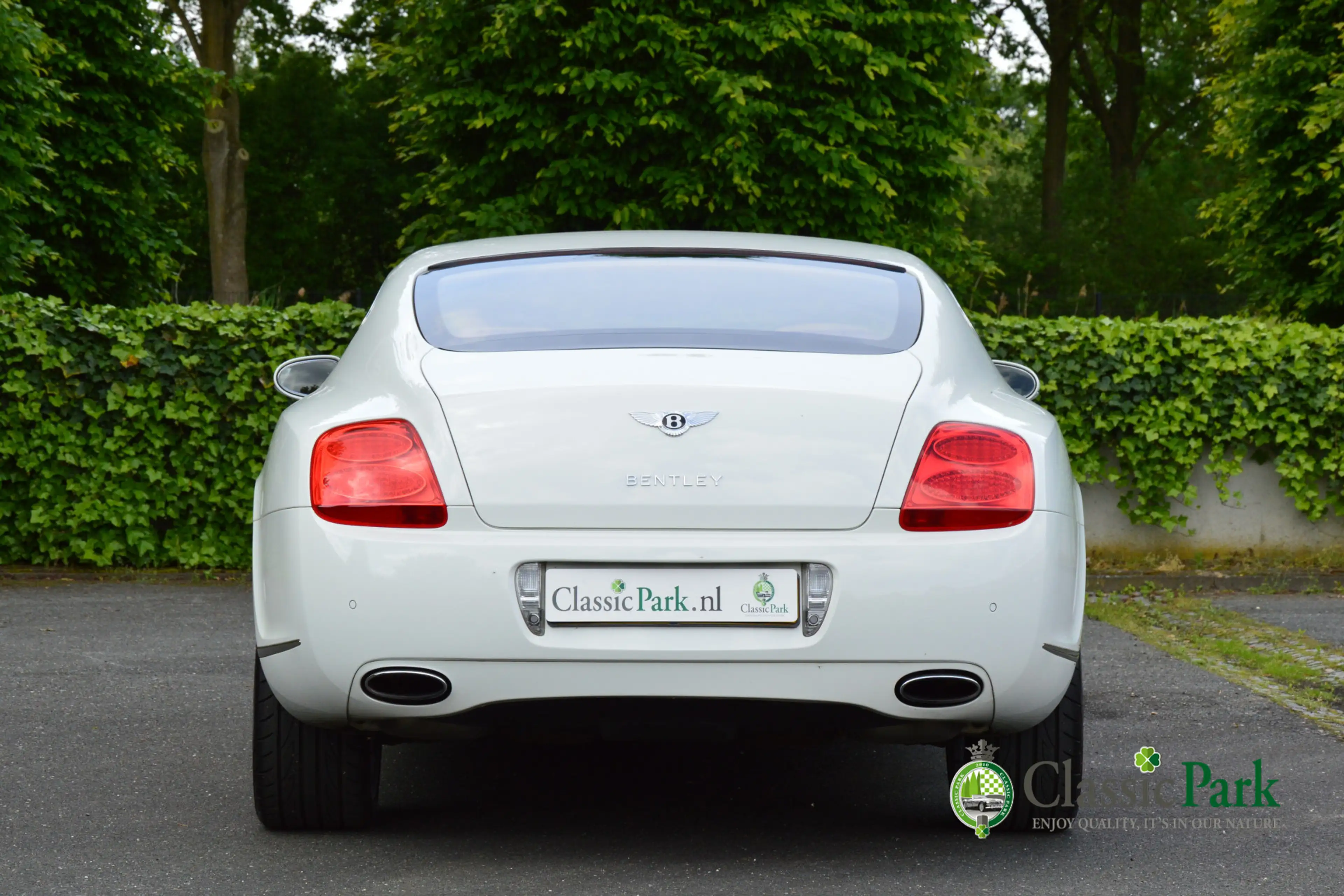 Bentley Continental GT 6.0 W12 — photo 4