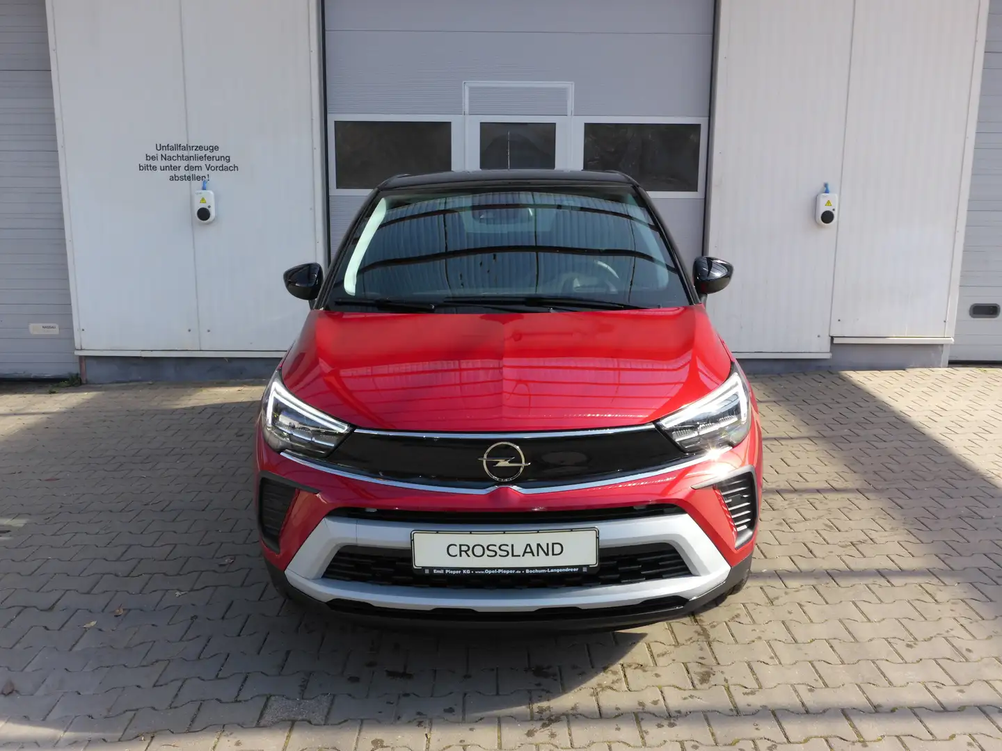 Opel Crossland 1.2 Elegance crvena - 2
