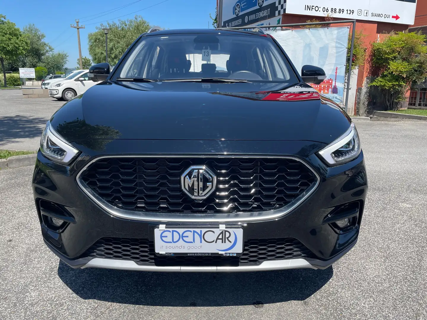MG ZS 1.5 Luxury Negro - 2