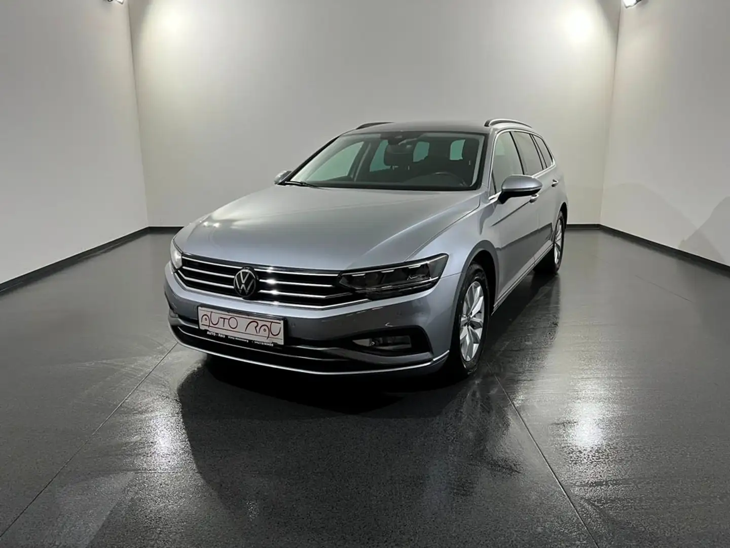 Volkswagen Passat Variant 2.0 TDI SCR Business *LED*ACC*NAVI* Argento - 2