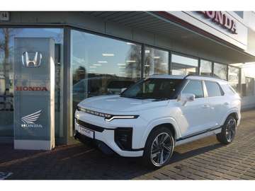 01.0 AWD Digitales Cockpit LED Apple CarPlay Andro