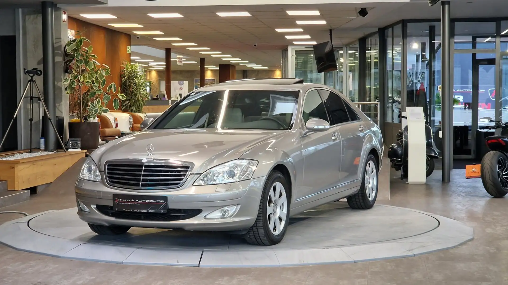 Mercedes-Benz S 350 4Matic Aut. *Schiebedach*Luftfederung*Navi*Leder* Grey - 1