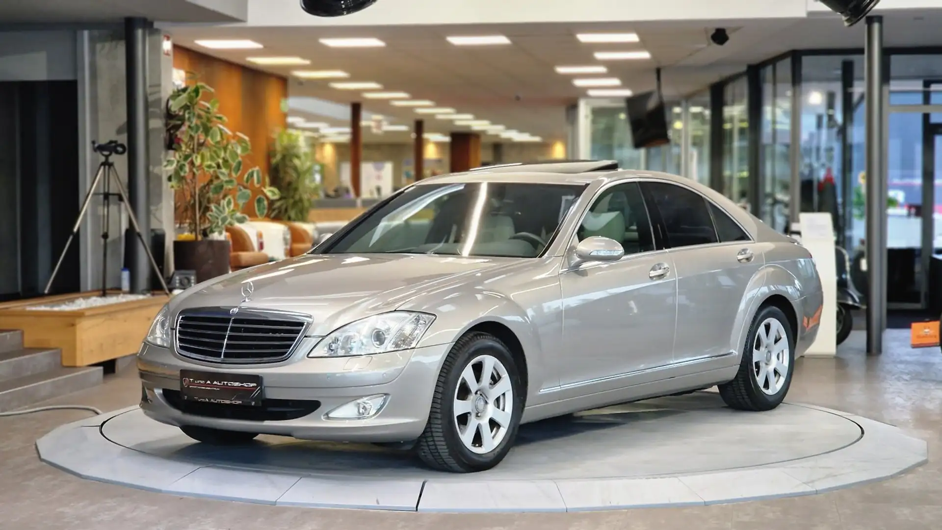 Mercedes-Benz S 350 4Matic Aut. *Schiebedach*Luftfederung*Navi*Leder* Grey - 2