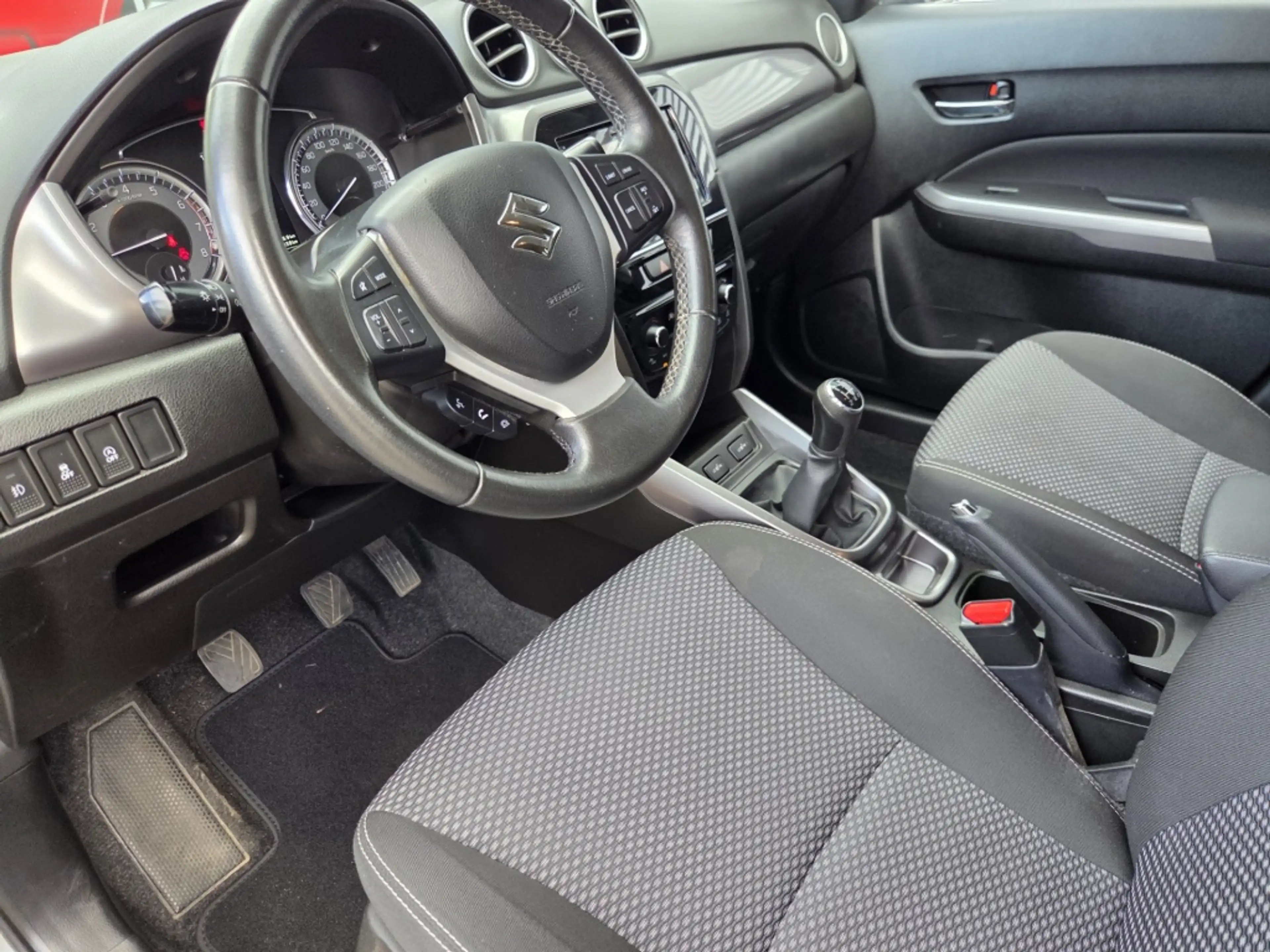 Suzuki Vitara 1.0 B.jet Select Trekhaak — photo 2