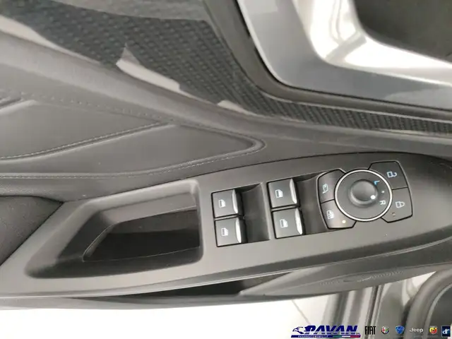 Ford Focus view 11