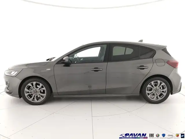 Ford Focus view 8