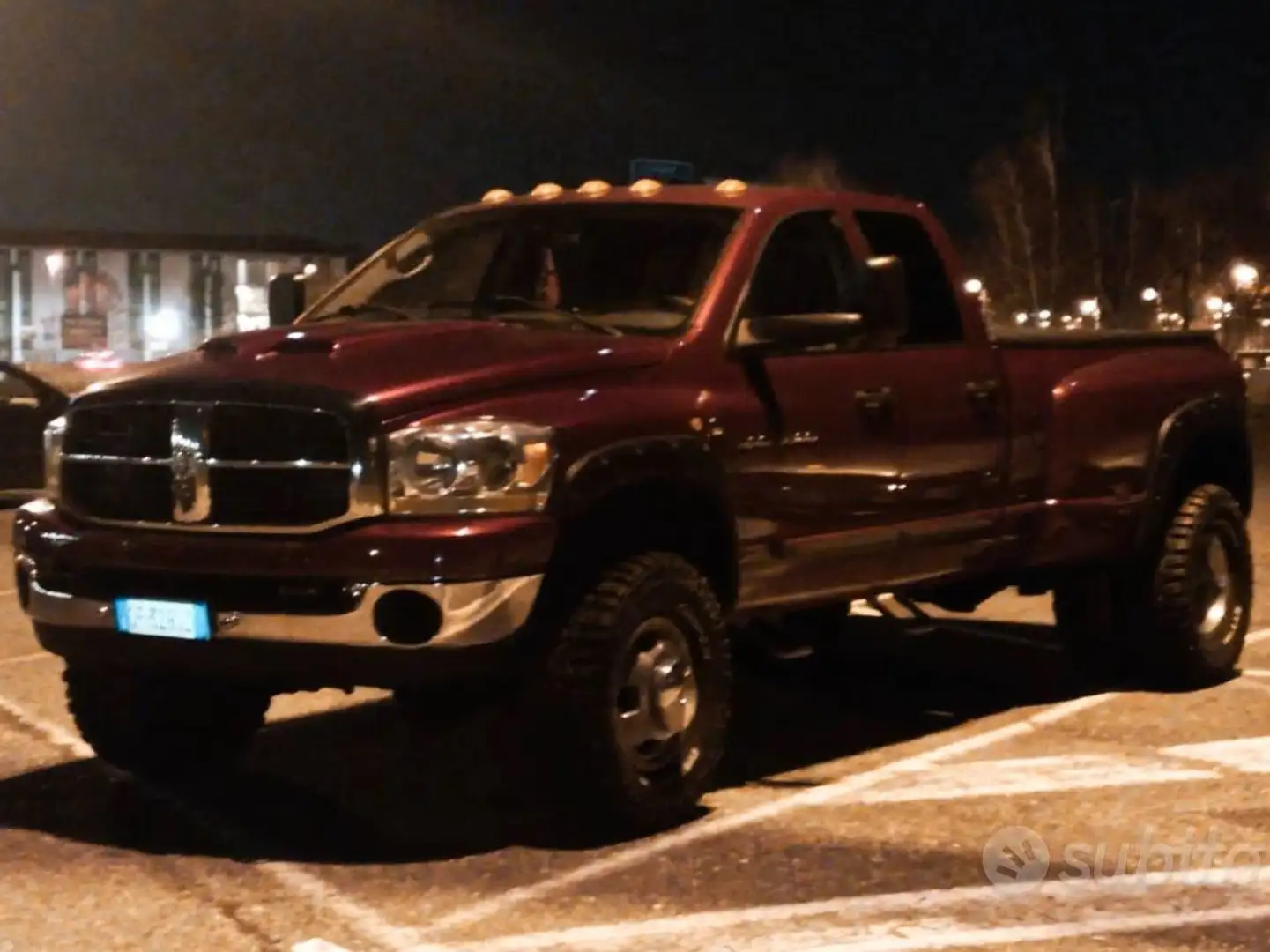 Dodge RAM 3500 Rosso - 2