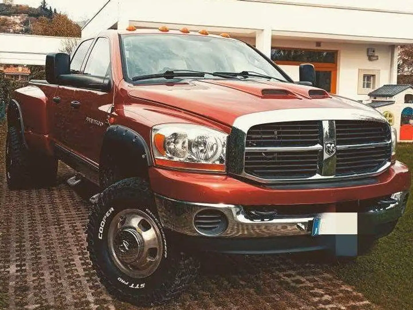 Dodge RAM 3500 Rosso - 1