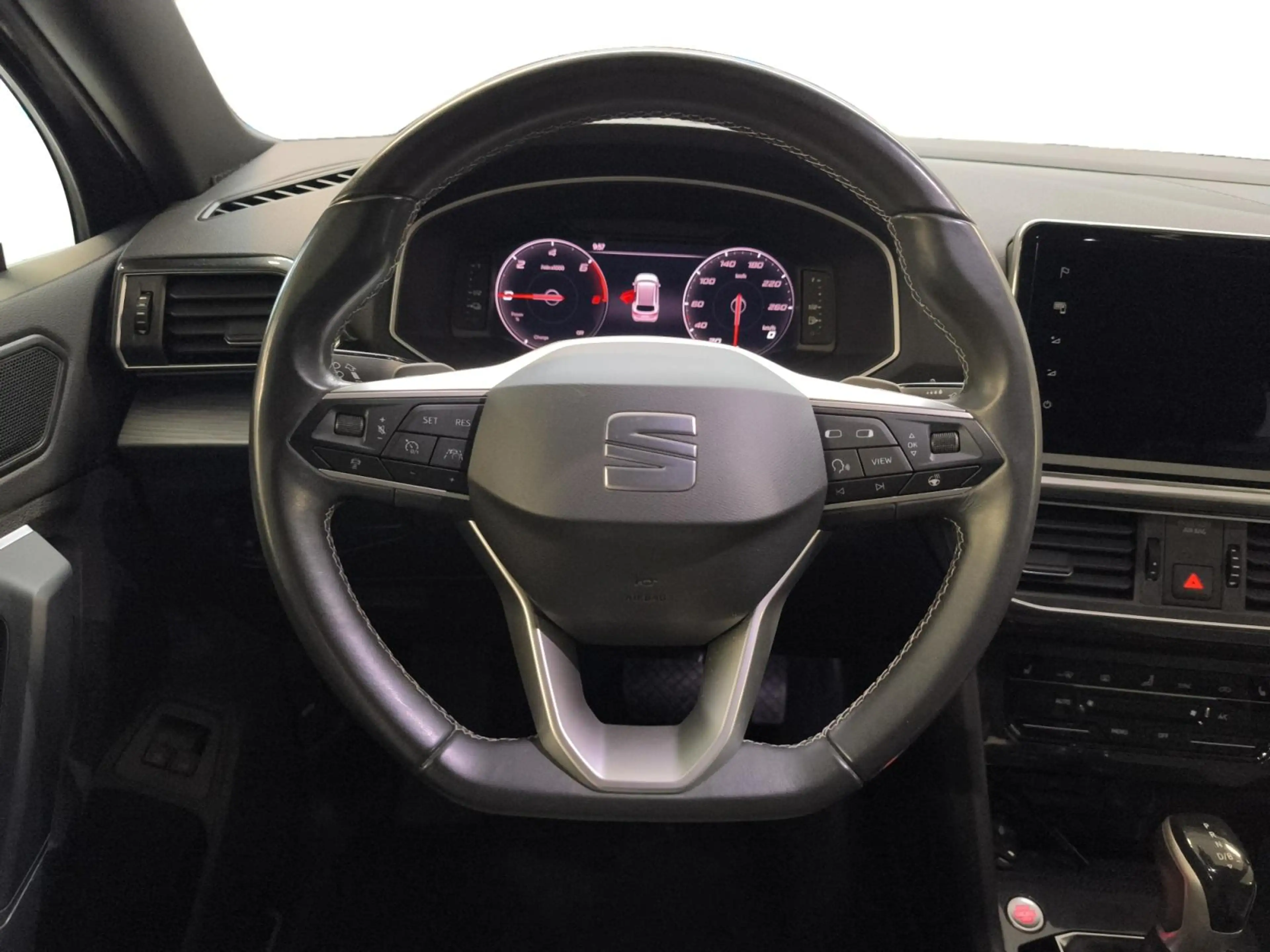 SEAT Tarraco 1.4 TSI e-Hybrid PHEV Xperience Business Intense — photo 11