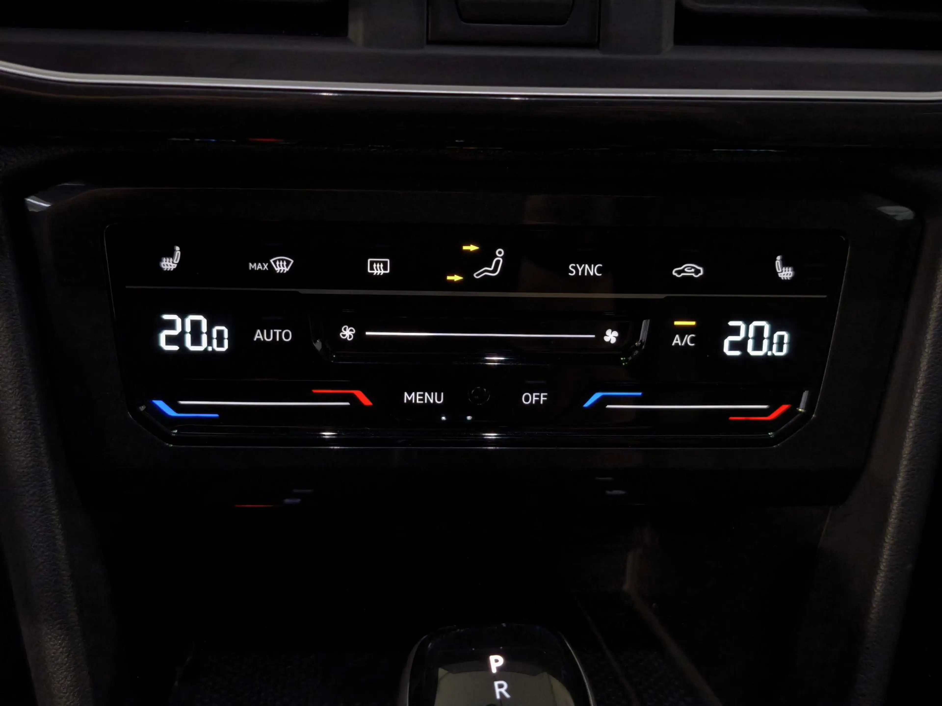 SEAT Tarraco 1.4 TSI e-Hybrid PHEV Xperience Business Intense — photo 20