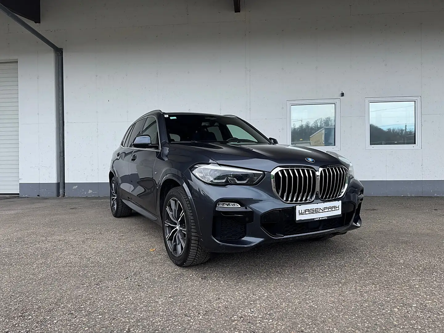 BMW X5 xDrive30d 48V Aut. M Sport – 1. Besitz – Top Au... Grau - 2