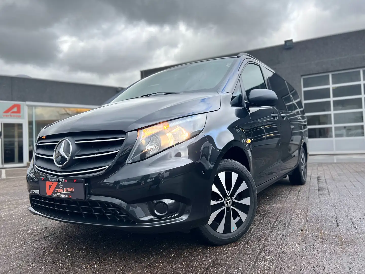 Mercedes-Benz Vito 116 A2/L2 (44.500€)EDITION TOURER PRO,9G-TRONIC Gris - 2