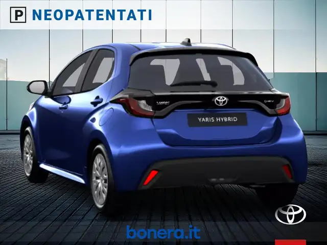 Toyota Yaris view 4