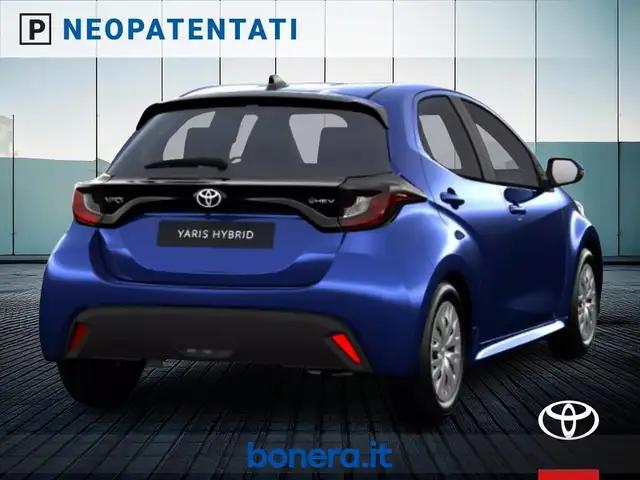 Toyota Yaris view 3