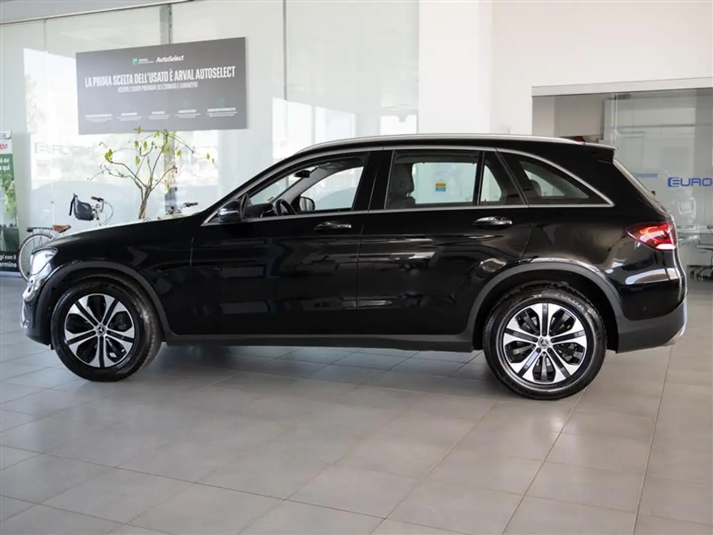 Mercedes-Benz GLC 200 d SPORT auto 36 mesi garanzia Zwart - 2
