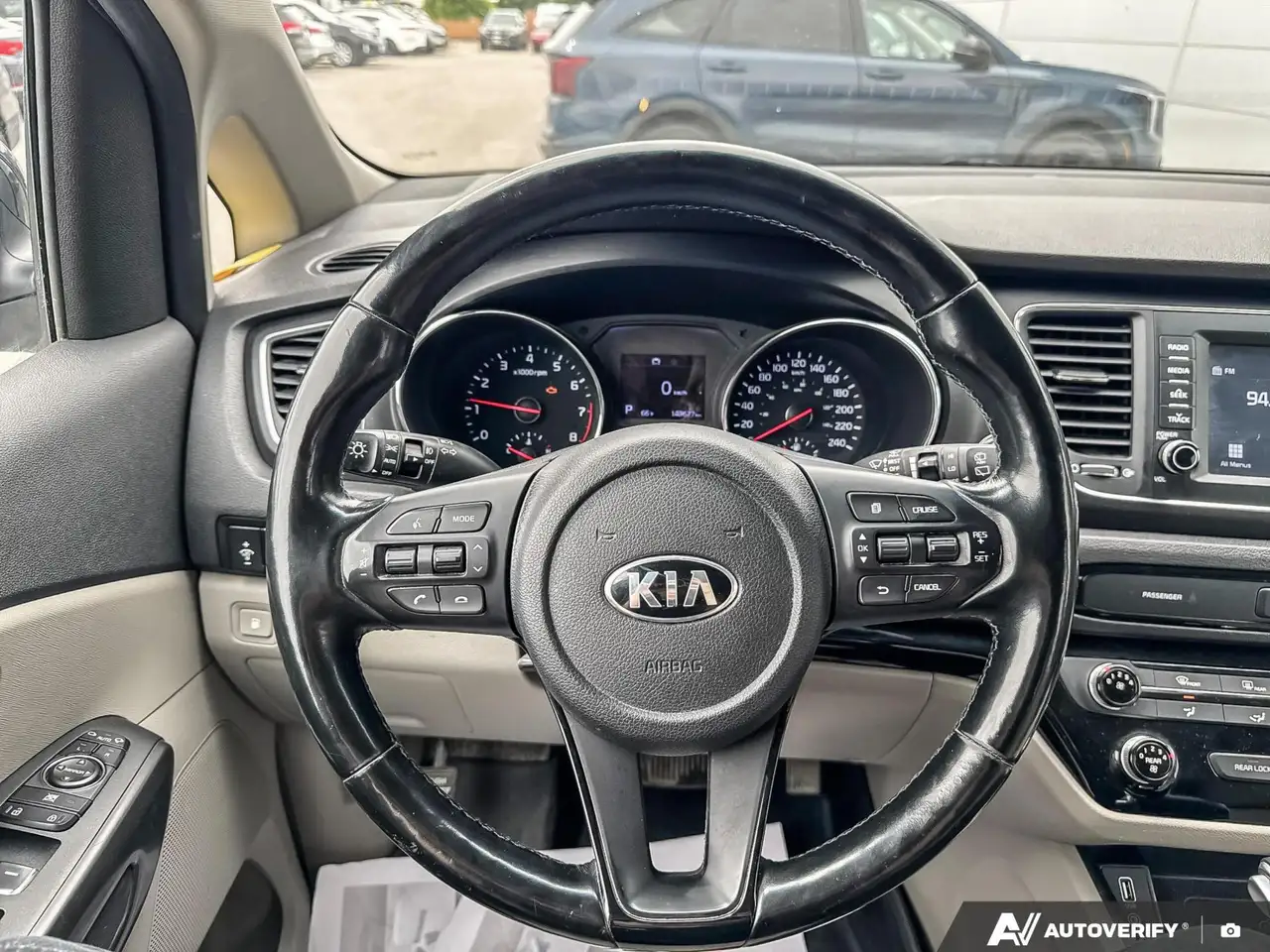 Kia Sedona fotografie Kia Sedona