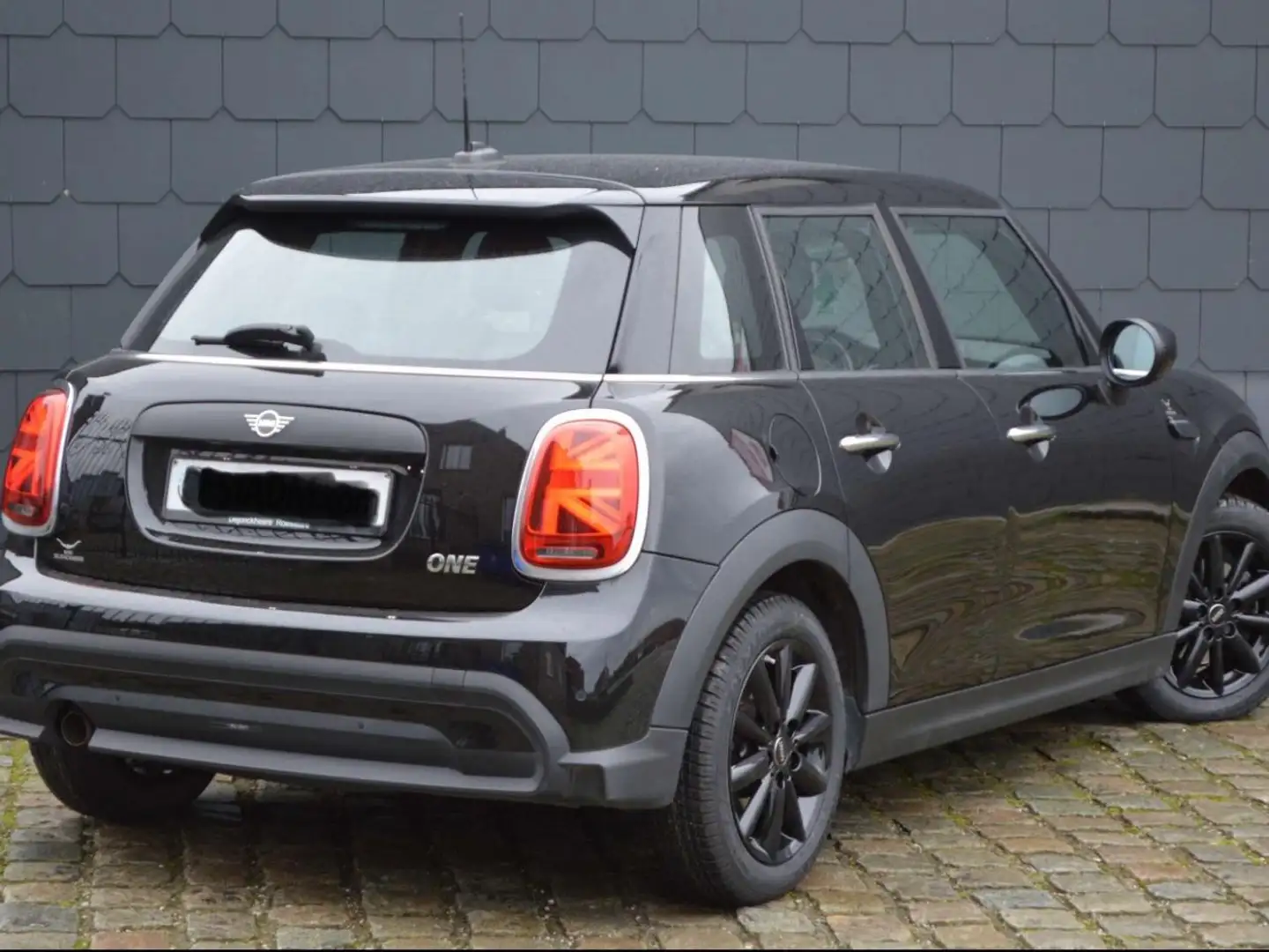 MINI One Mini 1.5i - 102  5P F55 LCI BERLINE One Business D Noir - 2