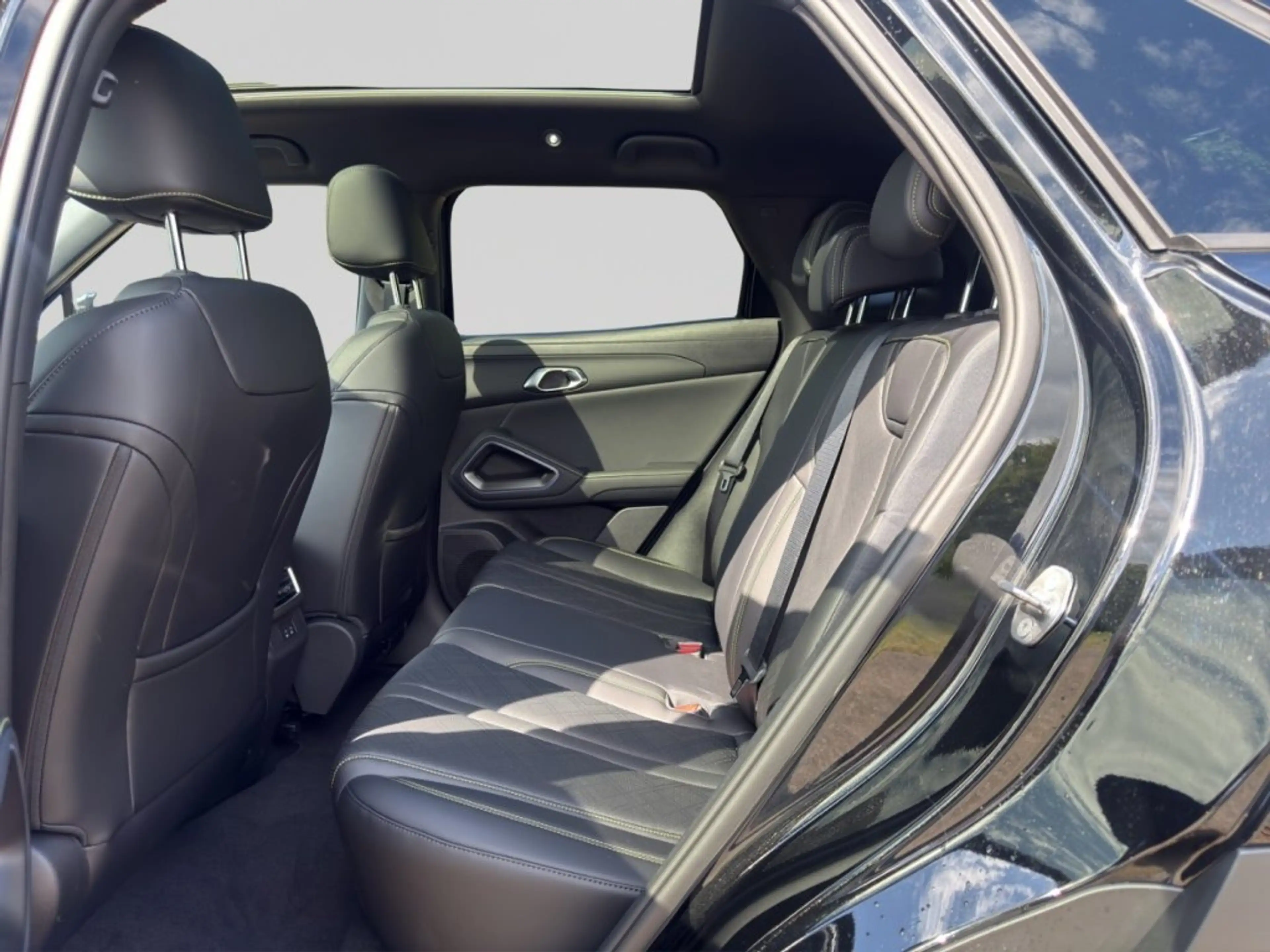 BYD Atto 2 DM-i Boost — photo 15