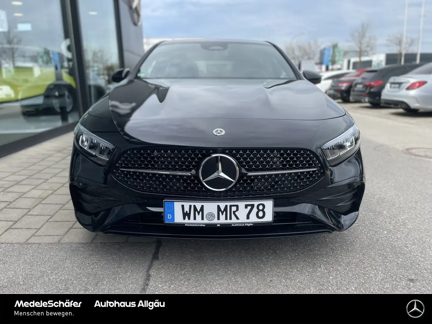 Mercedes-Benz A 180 A 180 Special Edition AMG Night LED+SHZ+RKAMERA+ Schwarz - 2