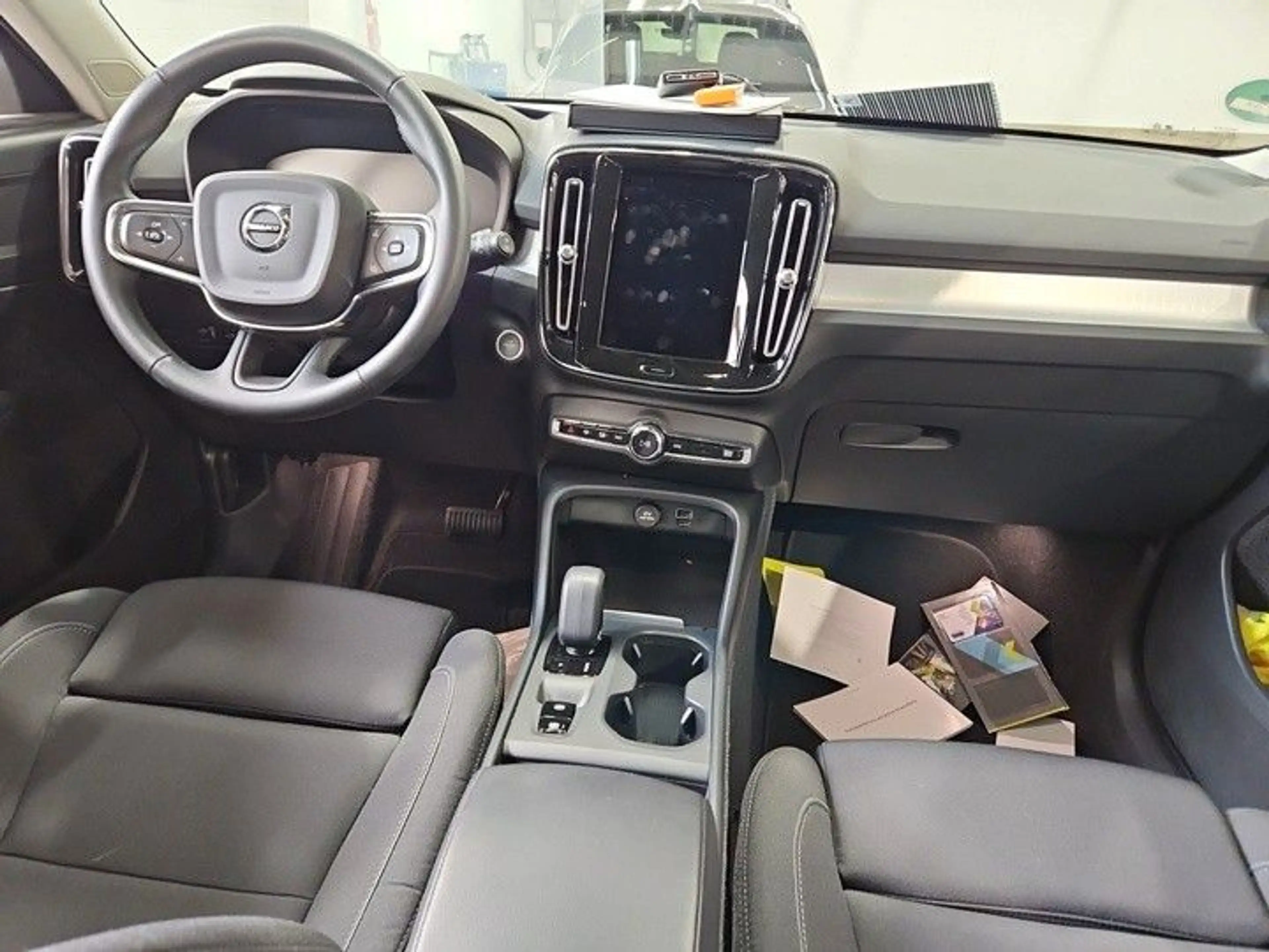 Volvo XC40 T4 Expression Recharge MEMO*SENSUS*CARPLAY — photo 5