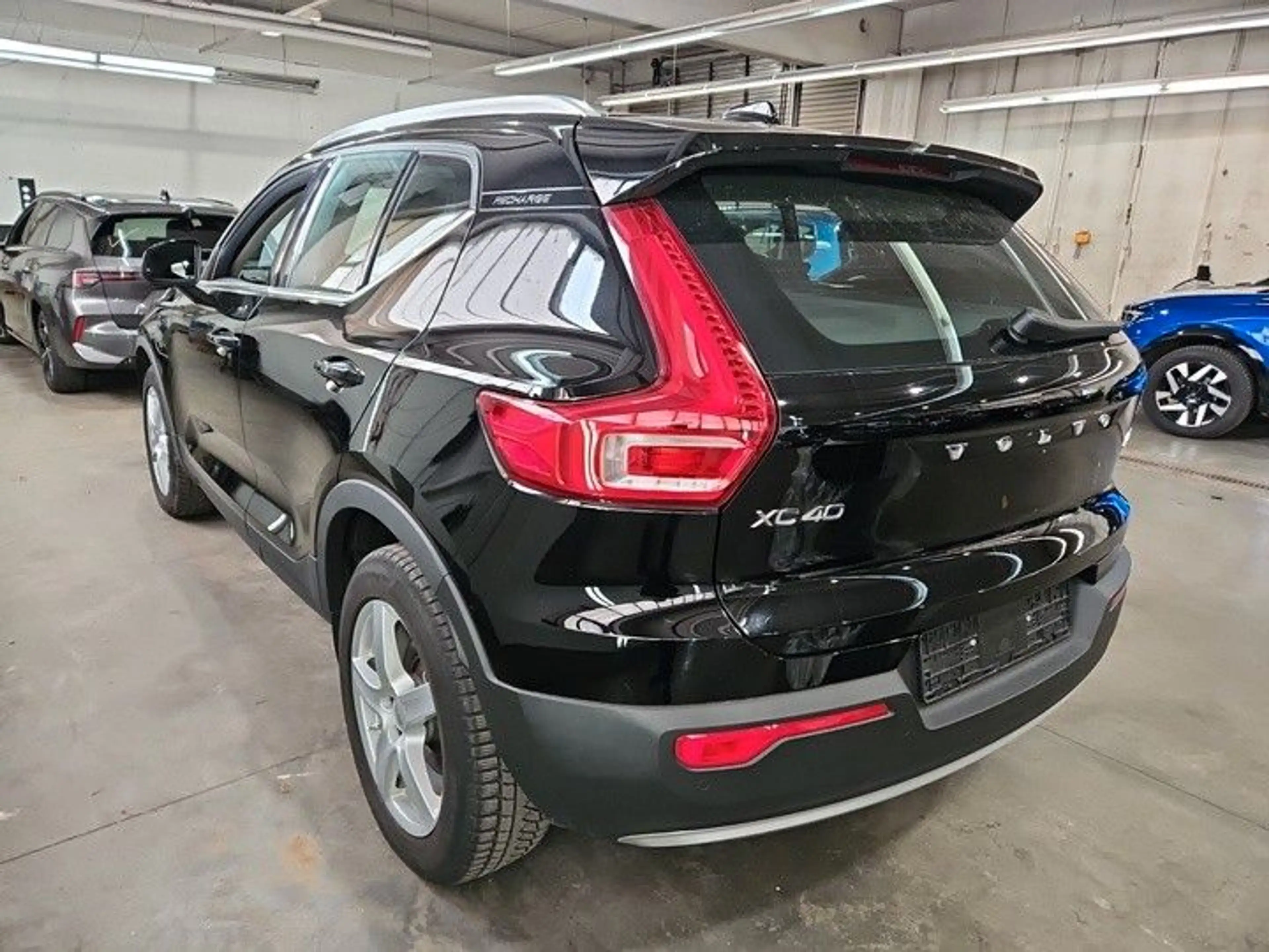 Volvo XC40 T4 Expression Recharge MEMO*SENSUS*CARPLAY — photo 4