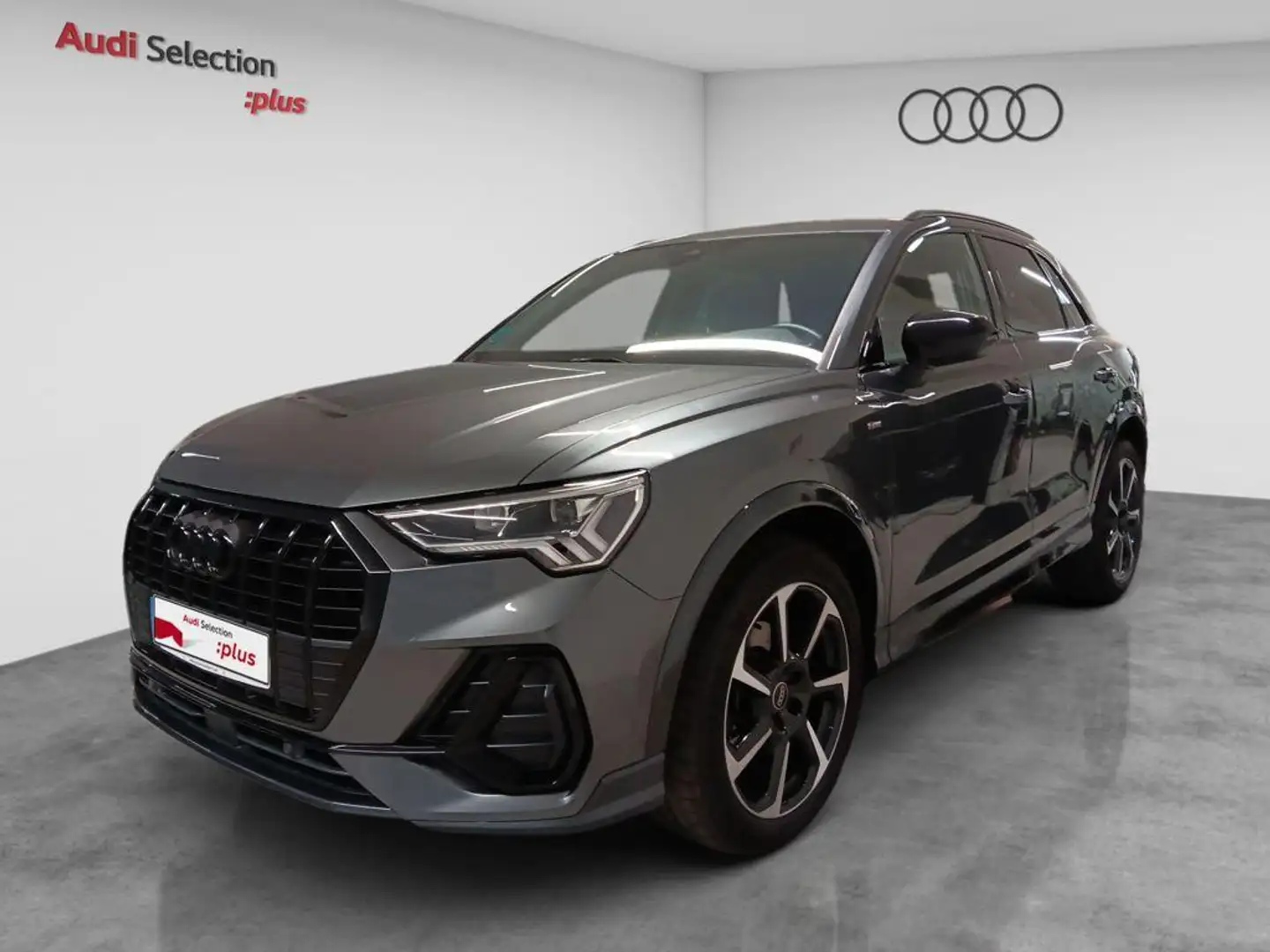 Audi Q3 35 TFSI Black line S tronic Grijs - 1