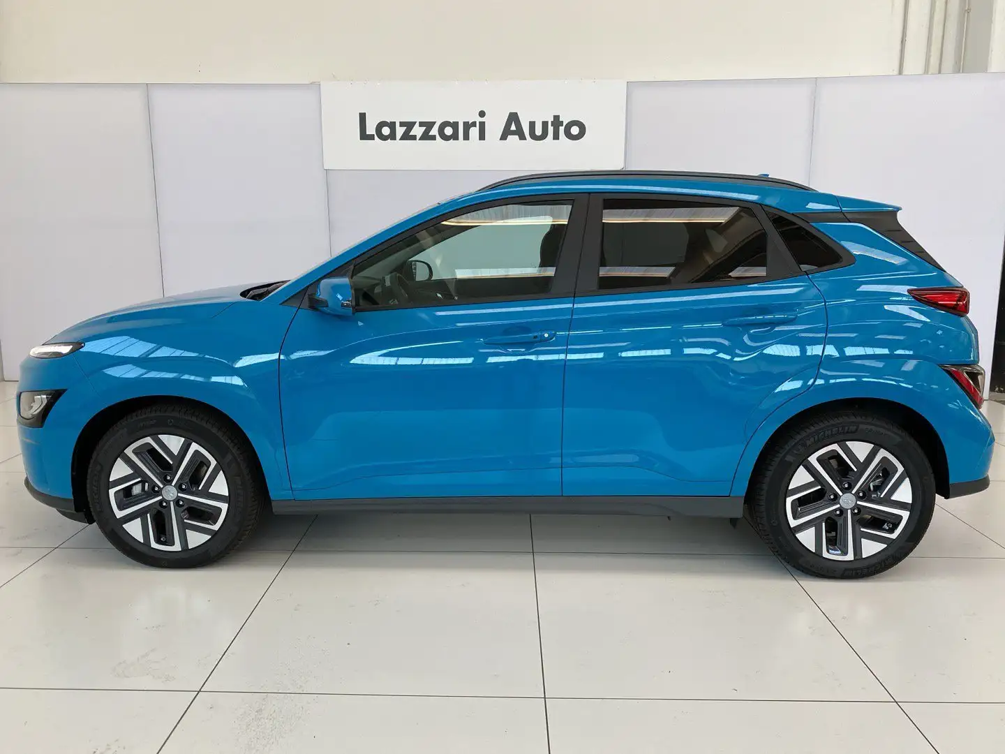 Hyundai KONA EV 64 kWh XClass Albastru - 2