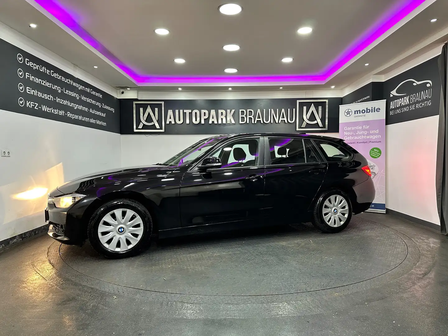 BMW 318 d Touring F31 Aut. *NAVI*NEUES-PICKERL* Schwarz - 2