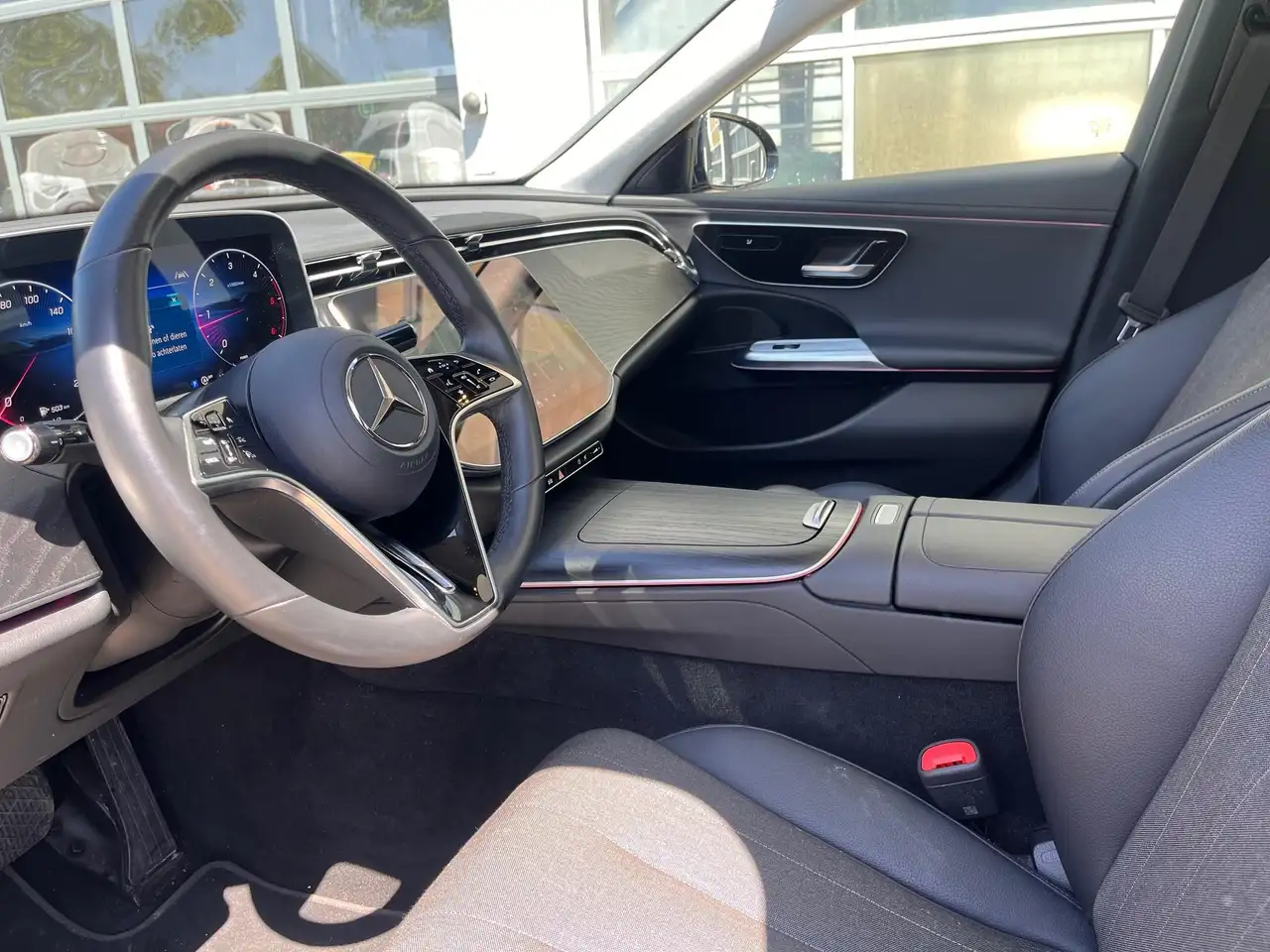 Mercedes-Benz E 220 d Luxury + Panodak 7