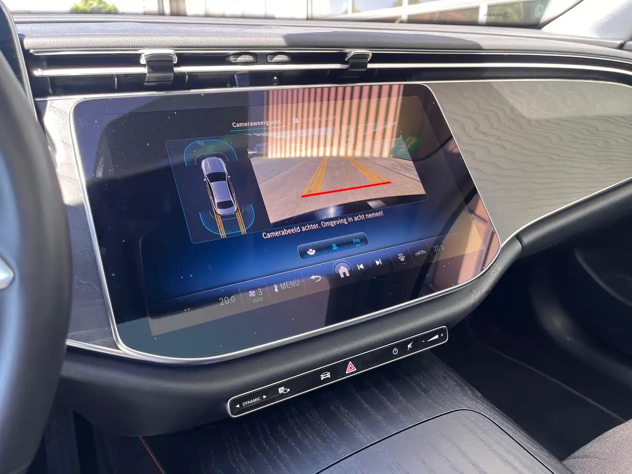 Mercedes-Benz E 220 d Luxury + Panodak 9
