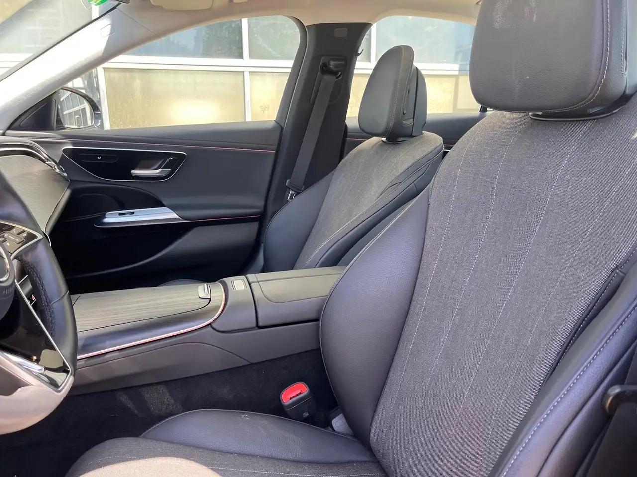 Mercedes-Benz E 220 d Luxury + Panodak 8