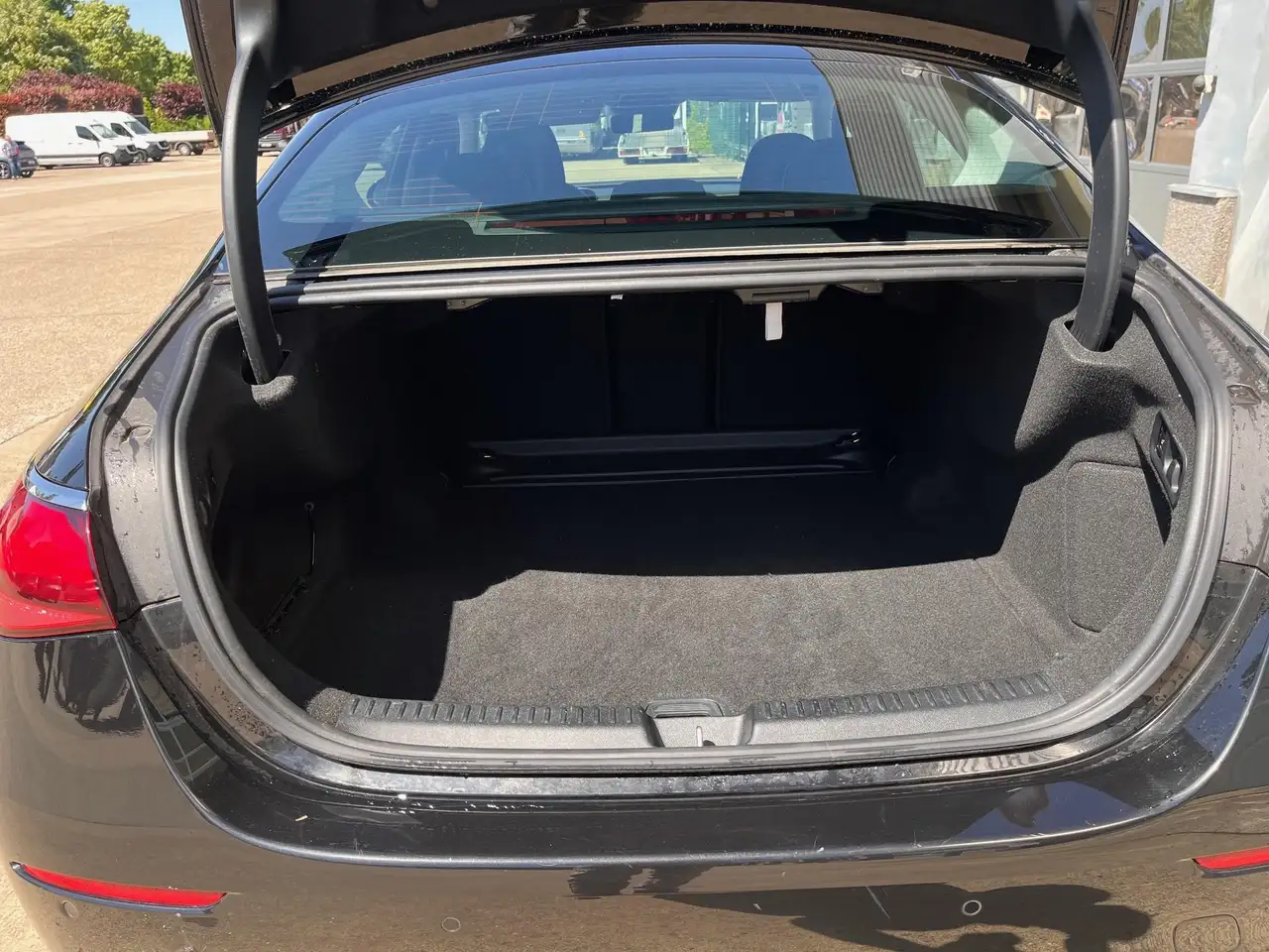 Mercedes-Benz E 220 d Luxury + Panodak 6