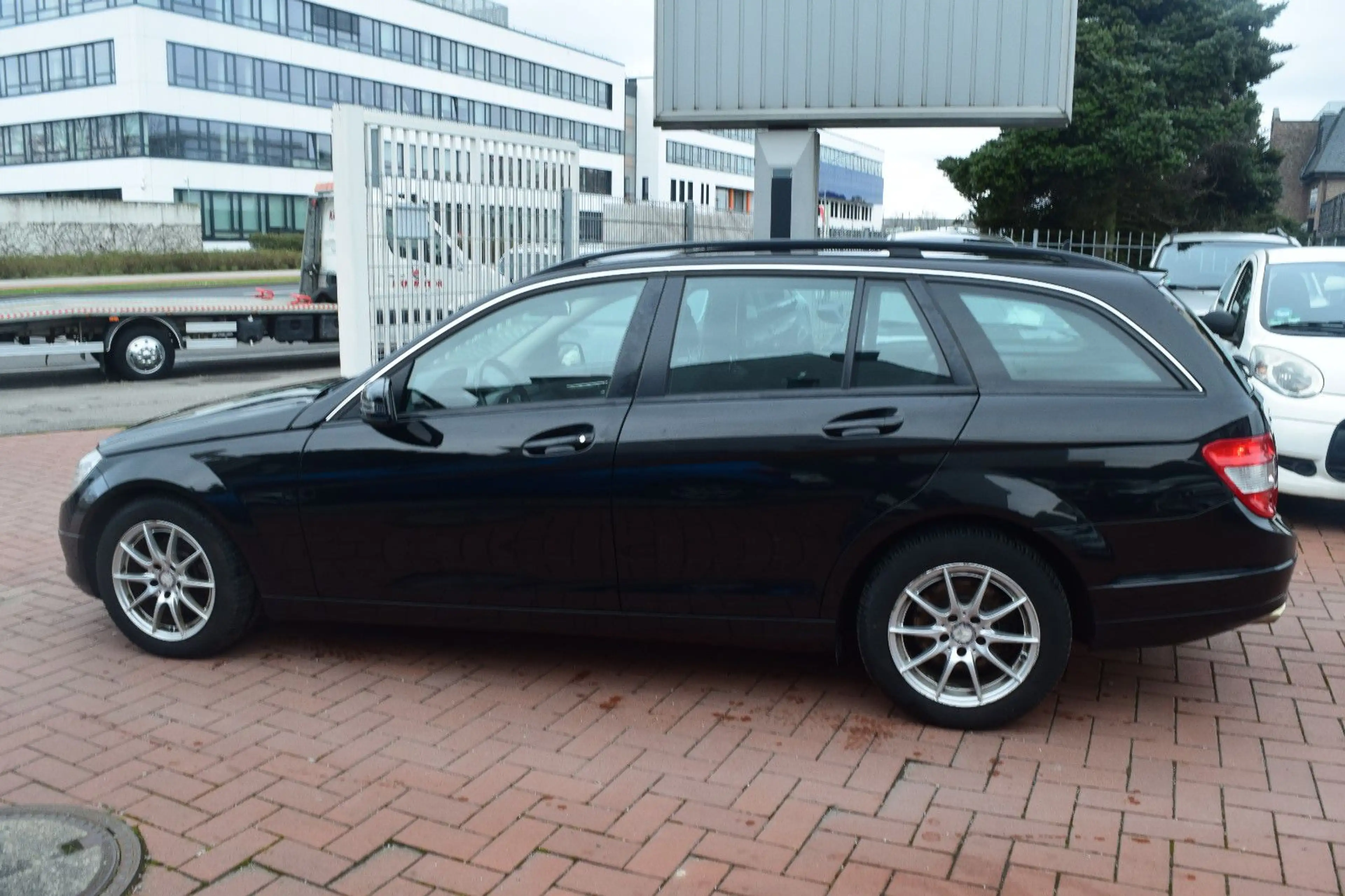 Mercedes-Benz C 200 T Kompressor KLIMAAUTOMATIK,PDC — photo 4
