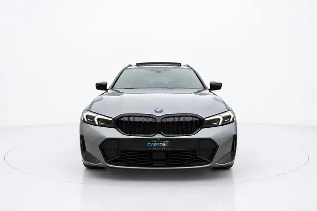 BMW 3 Series view 2