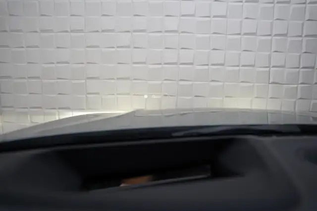 BMW 3 Series view 26