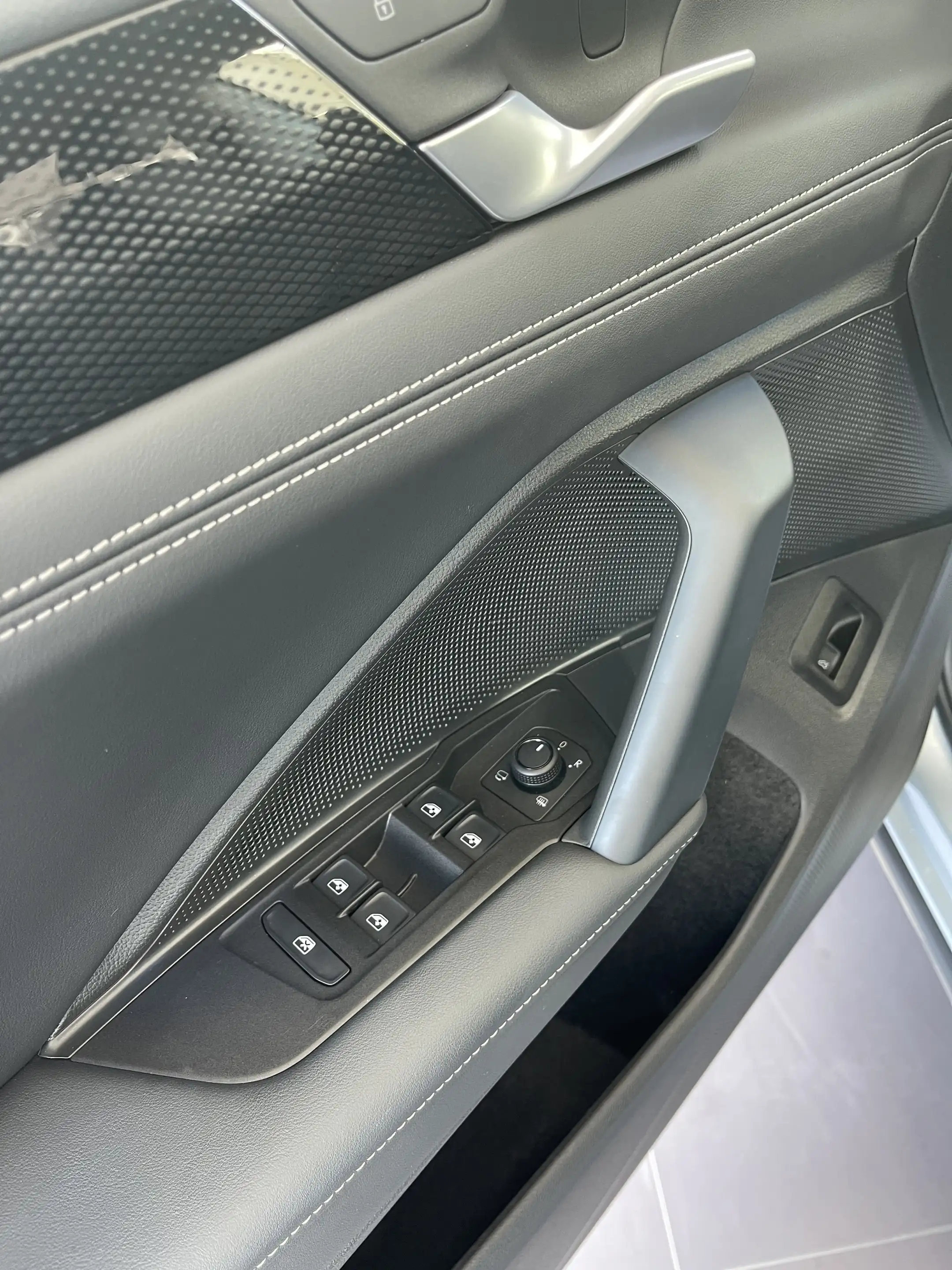 Volkswagen Tiguan 1.5 eTSI mHEV *** GARANTIE + GPS + COCKPIT + LED *** — photo 15