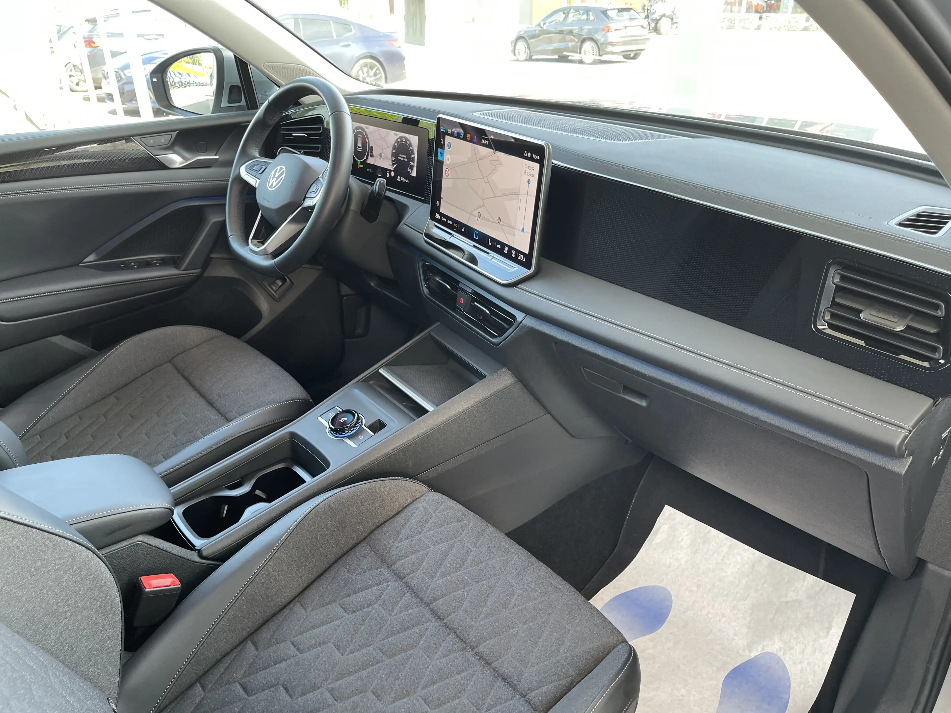 Volkswagen Tiguan 1.5 eTSI mHEV *** GARANTIE + GPS + COCKPIT + LED *** — photo 9