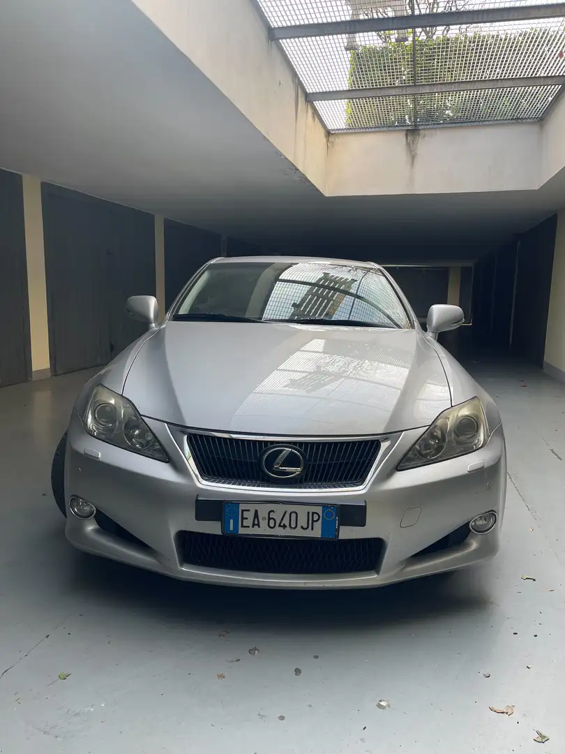 Lexus IS 250 250C 2.5 Luxury auto Gri - 1