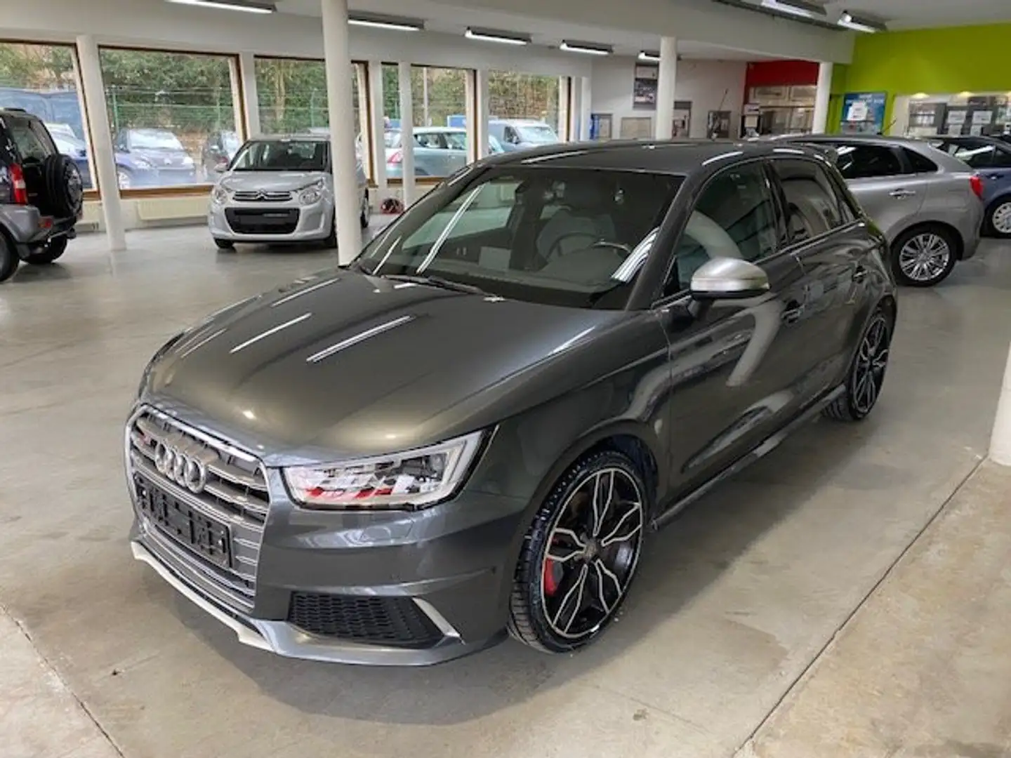 Audi S1 S1 Sportback 2.0 TFSI Grau - 2