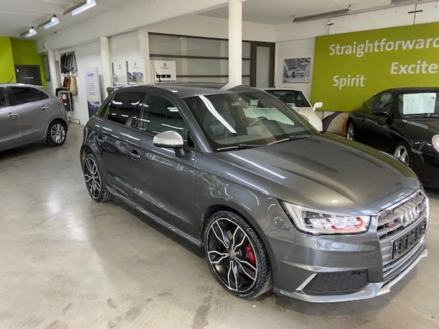 Audi S1 S1 Sportback 2.0 TFSI Grau - 1