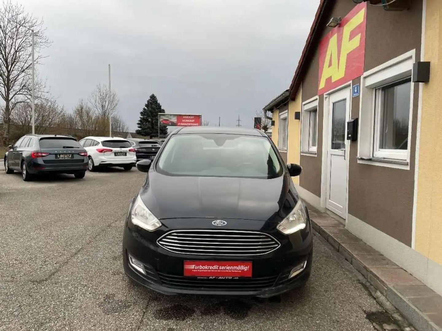 Ford Grand C-Max Grand C-MAX Titanium 1,5 TDCi Powershift | AUT... Schwarz - 2