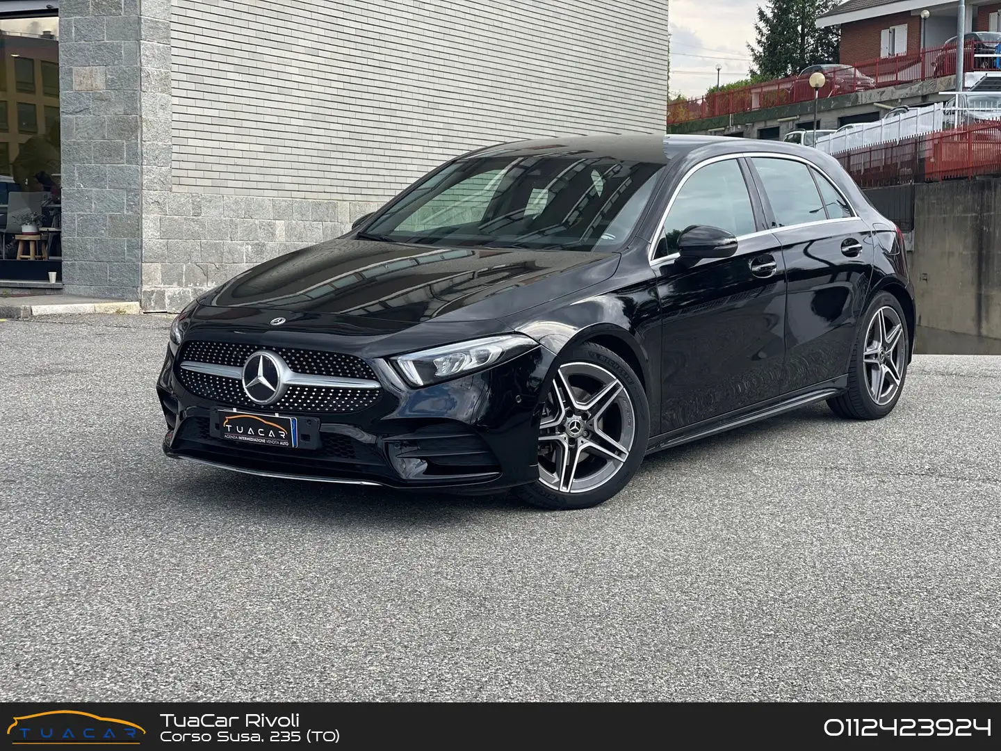 Mercedes-Benz A 200 Mercedes-Benz A-Class A 200 D Premium Zwart - 1