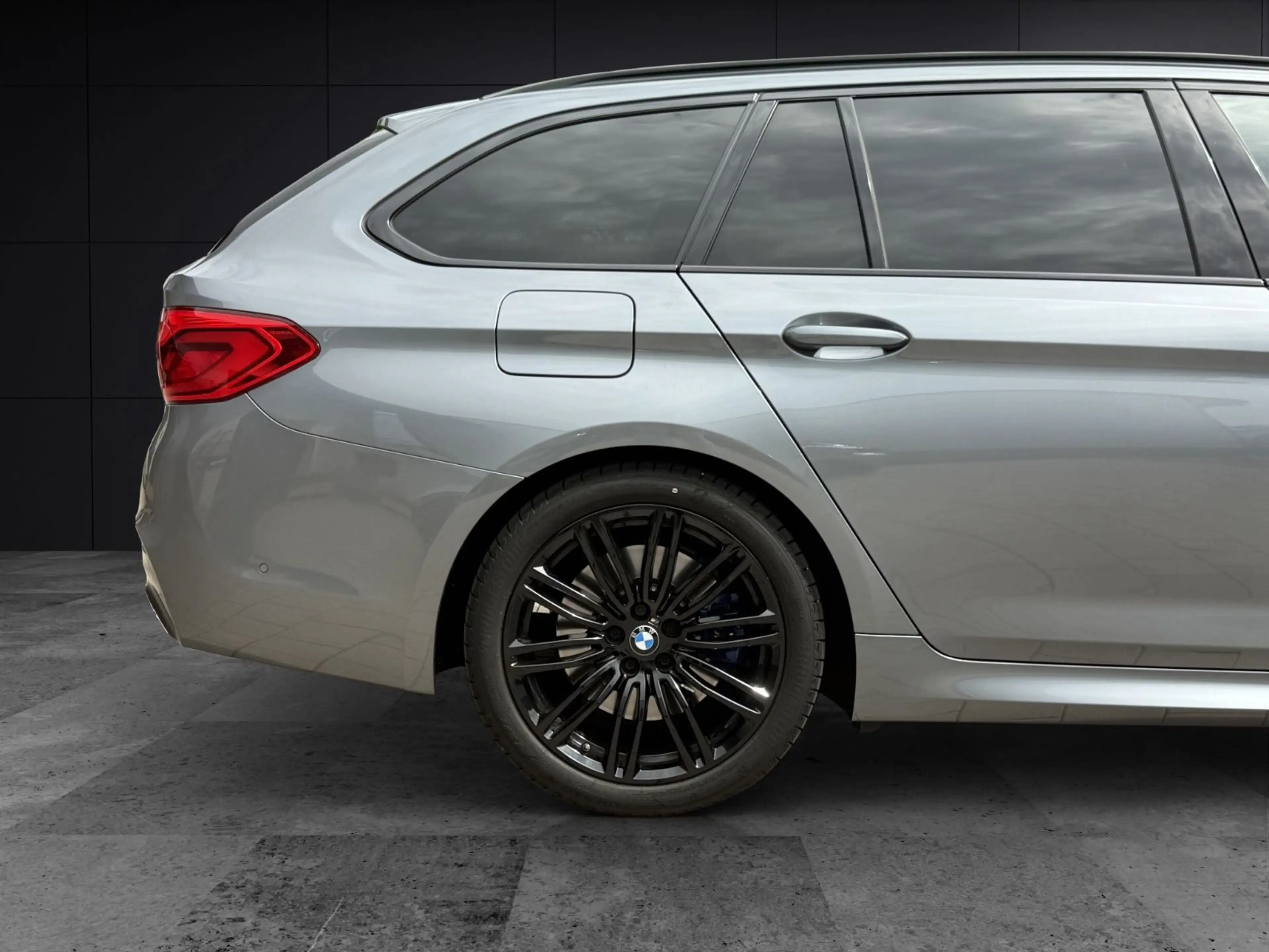 BMW 540 d xDrive M Sport *dt.At.*SHZ*Standhz*AHK*ACC* — photo 9
