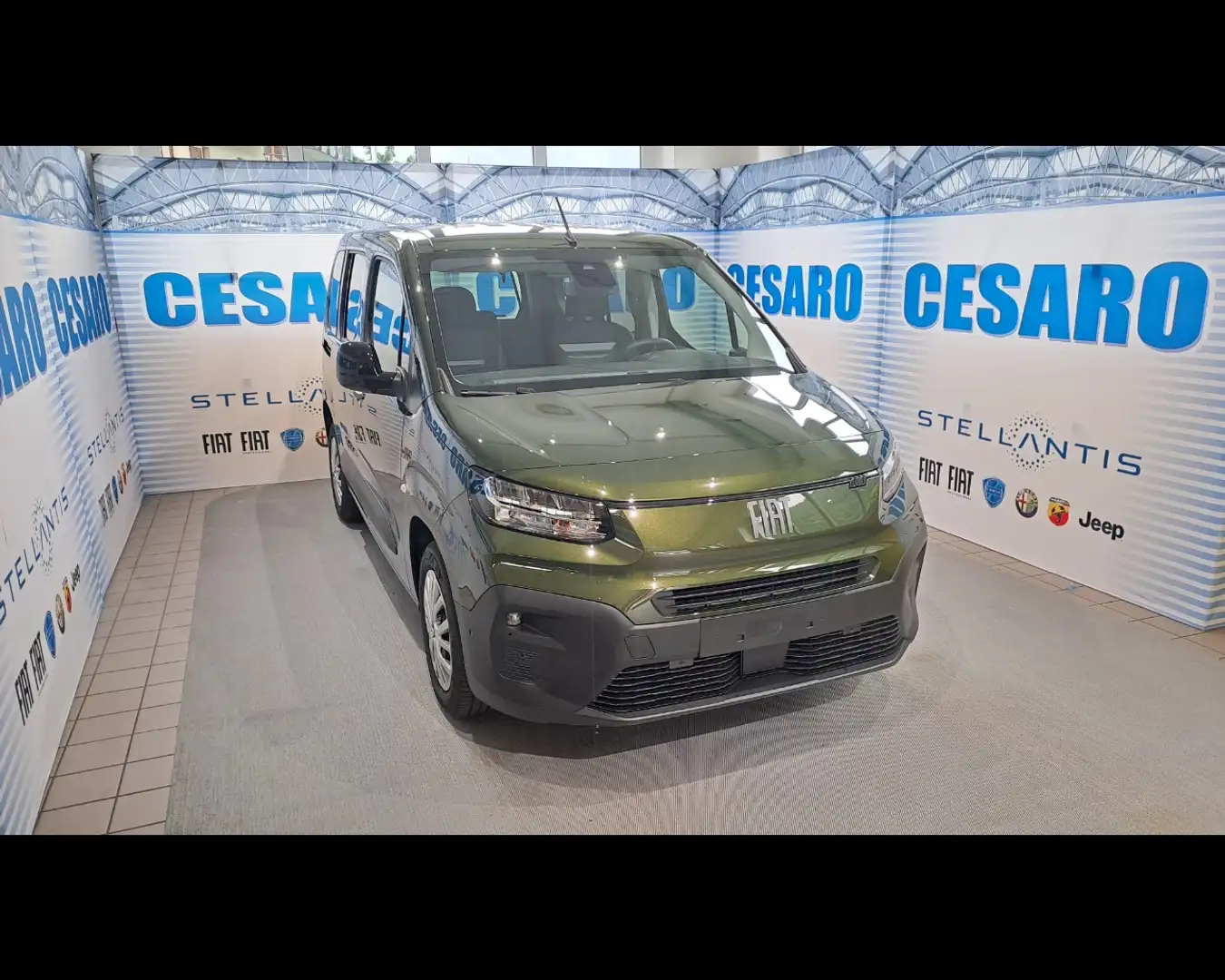 Fiat Doblo Passo Corto 1.5 d Doblo 100cv Zelená - 1