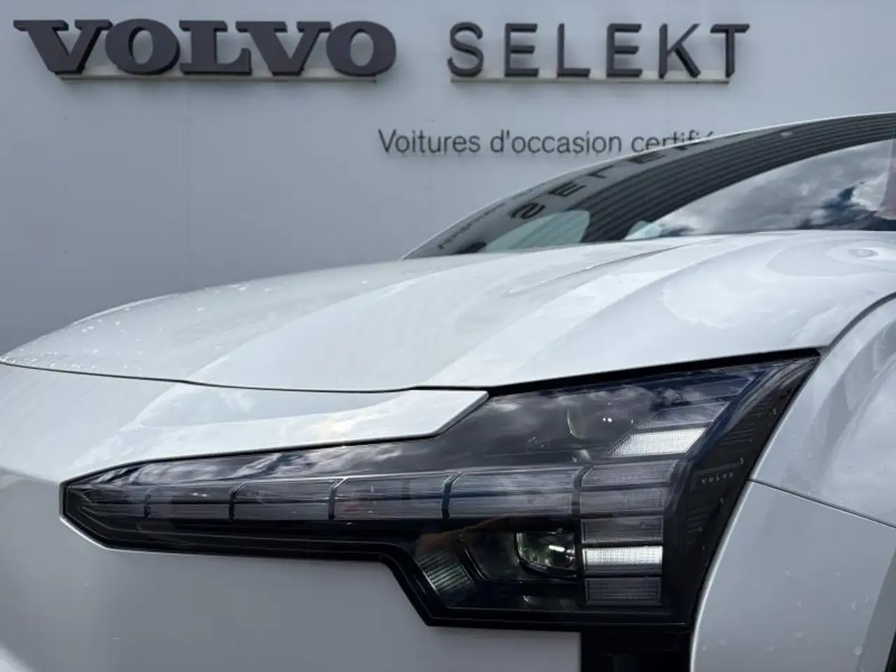 Volvo EX30 2026 — фото 15