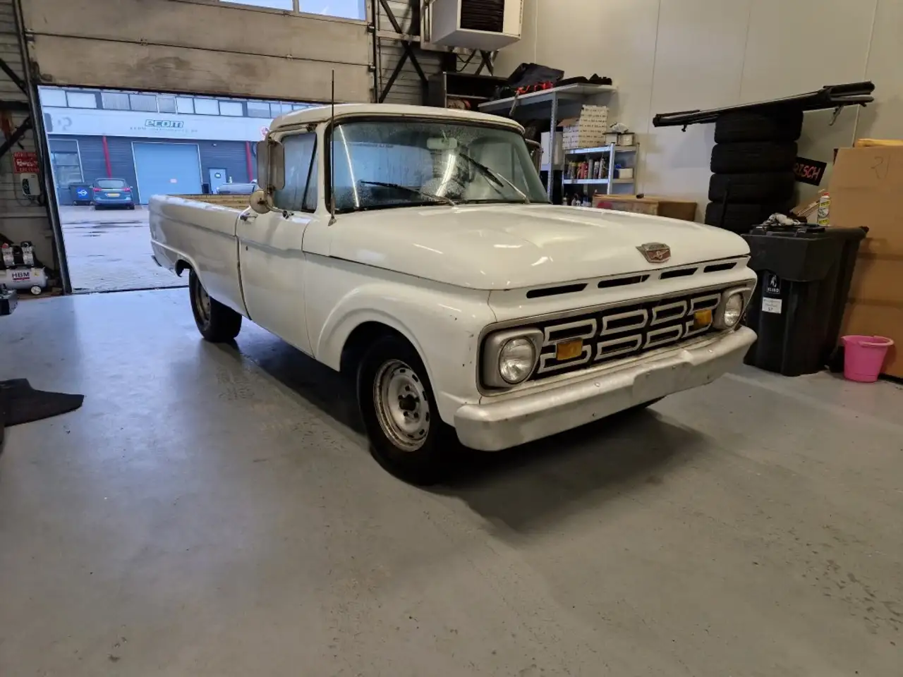 Ford oldtimers 1947-1993 trucks and cars, foto 6