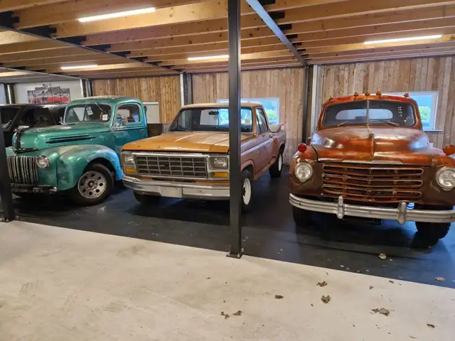 Ford oldtimers 1947-1993 trucks and cars