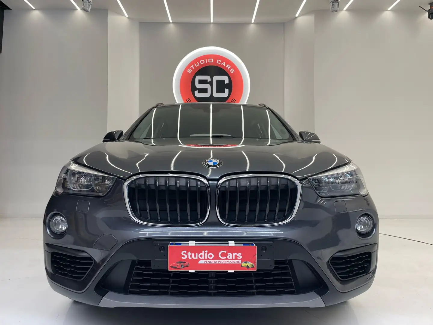 BMW X1 sdrive18d Advantage - 1