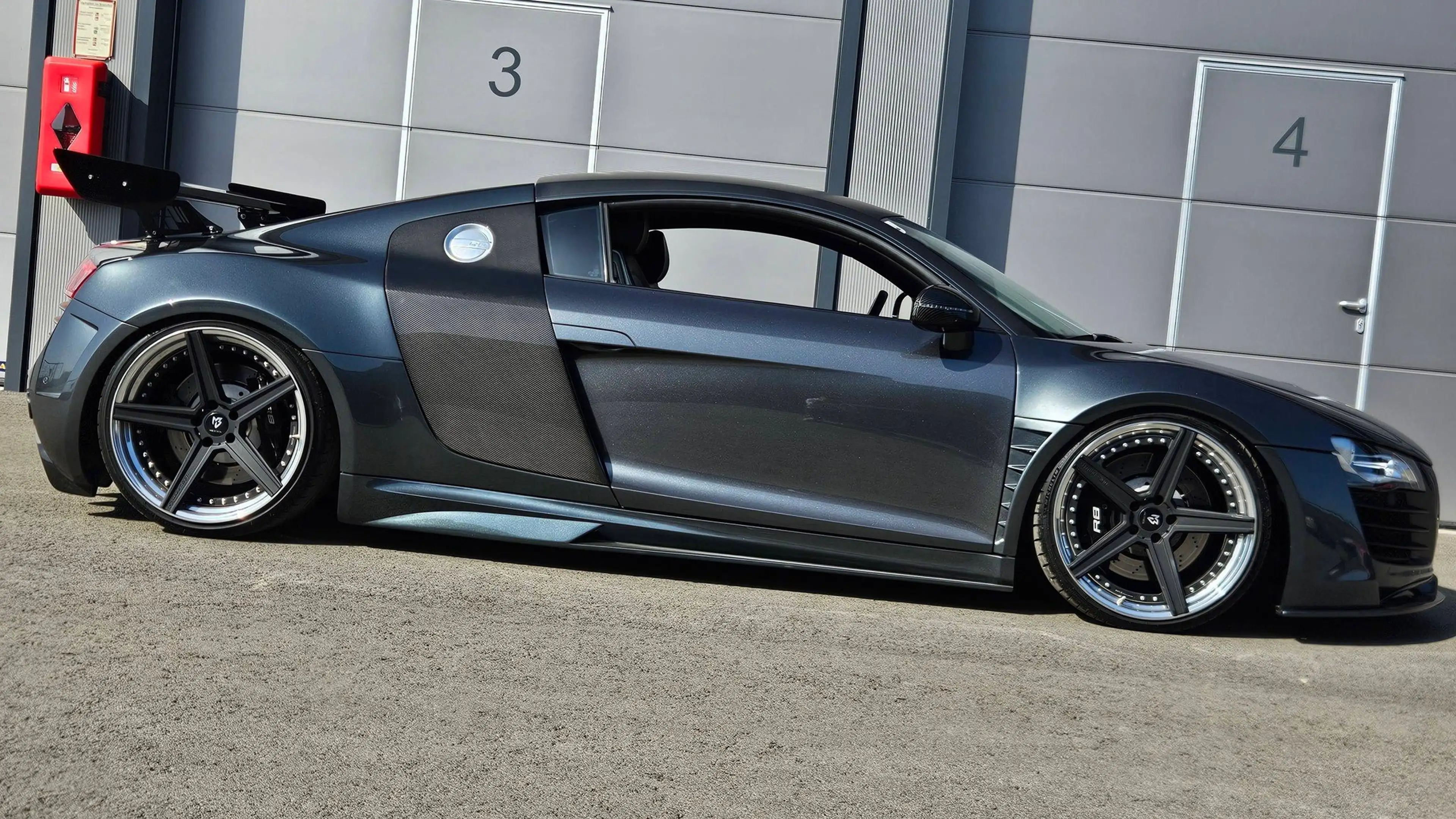 Audi R8 R8 " HANDSCHALTER " PRIOR WIDE BODY UMBAU — photo 2